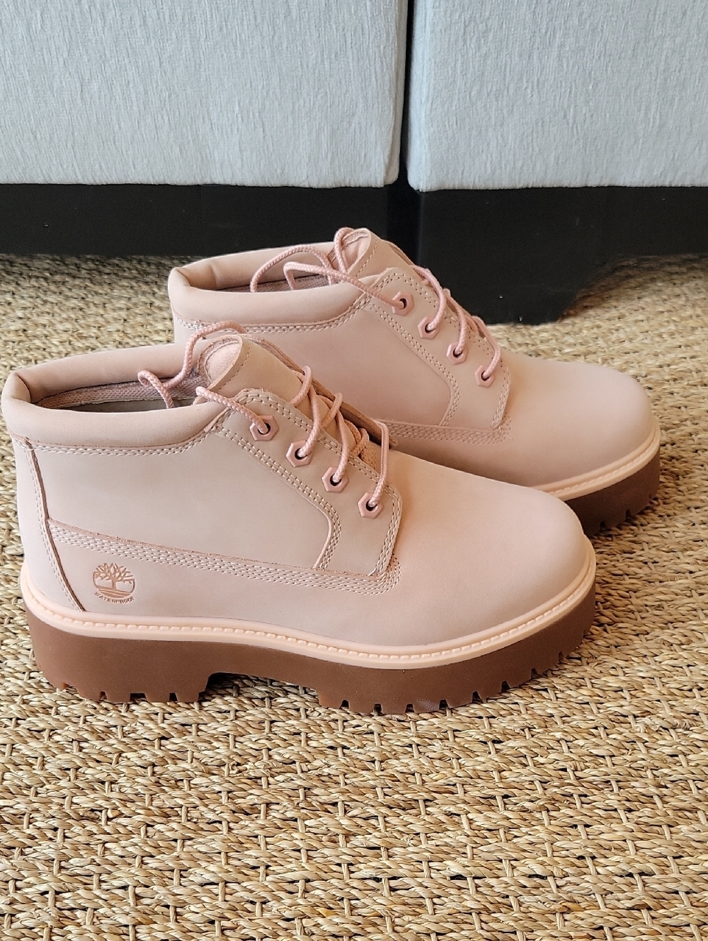 Timberlands Nellie Stonestreet Waterproof Platform boot in light pink Size 5.5 - Picture 3 of 10